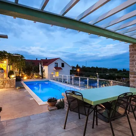 Tatil Evi Ferienhaus Fuer 4 Personen Und 1 Kind In Stankovic Bei Orebic, Dalmatien Sueddalmatien